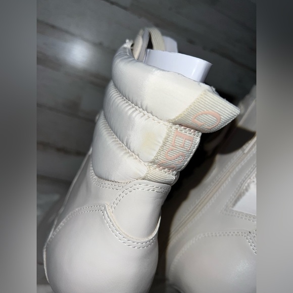 GUESS - Talore Bootie. 4.5 heel. Ivory color - Picture 7 of 11